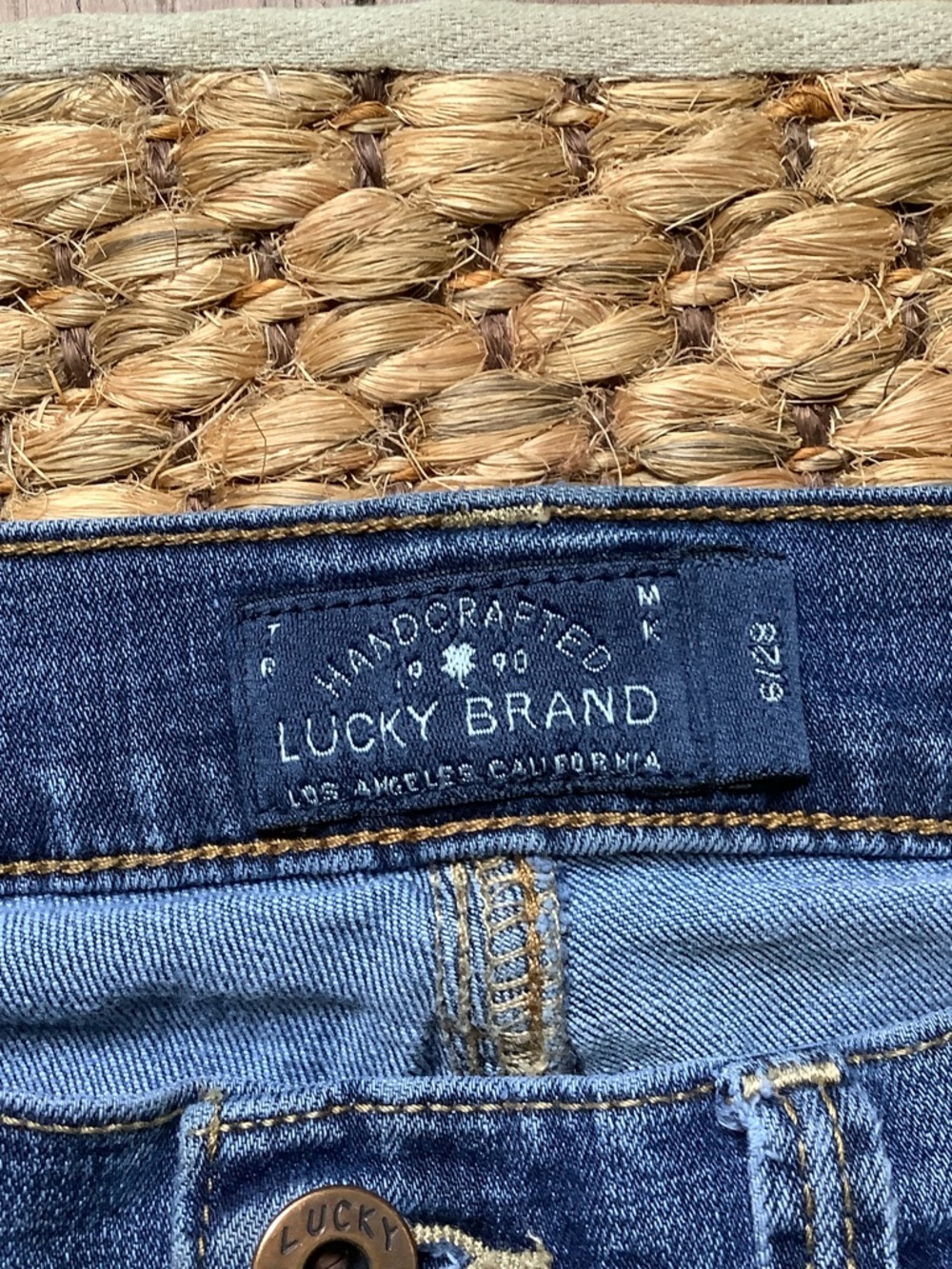 Lucky Brand Charlie Skinny Jeans 6/28 - Picture 5 of 7